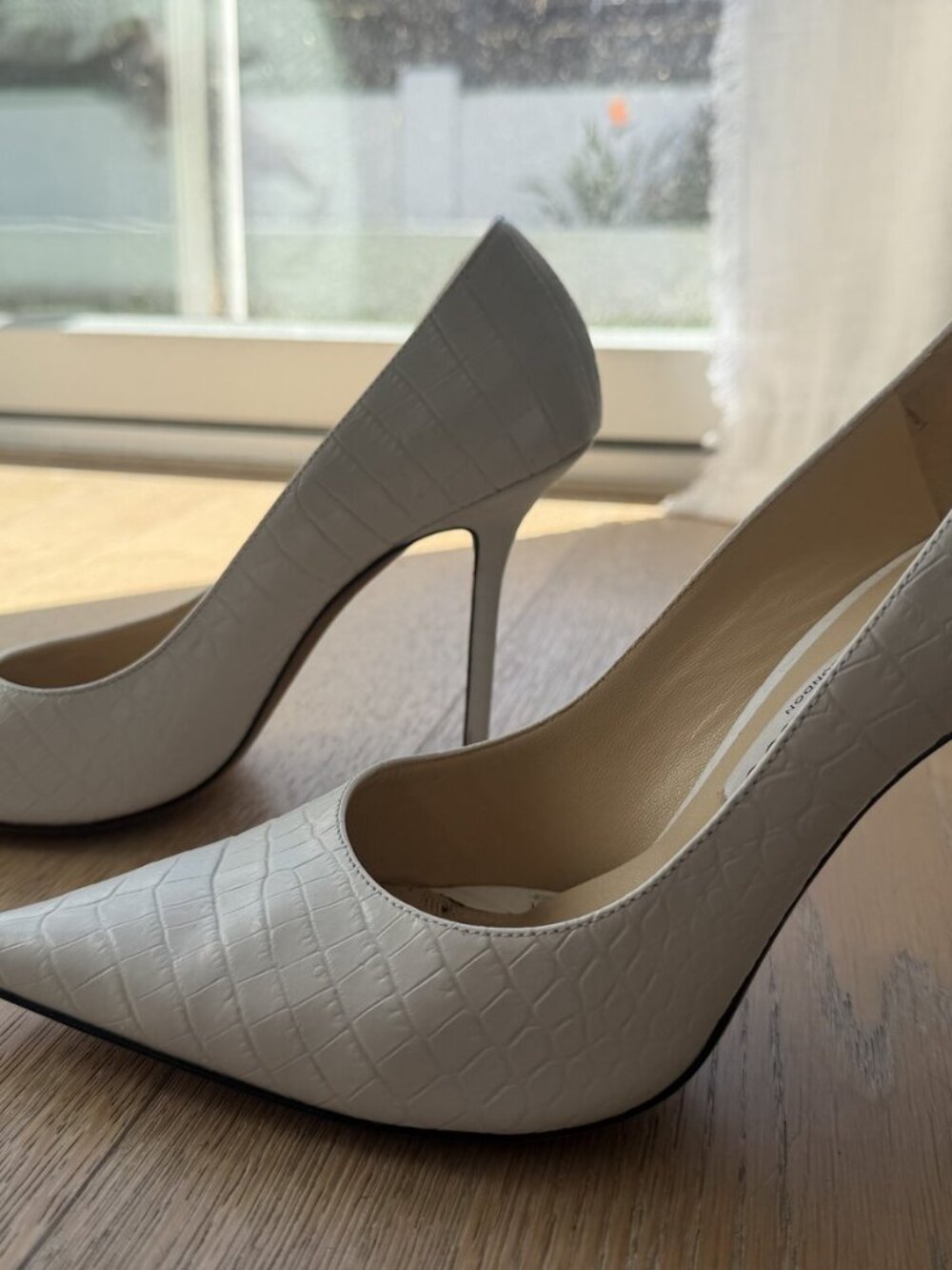 Jimmy Choo Love 100 White Croc Embossed Leather Pointed Toe Pumps Size 39.5